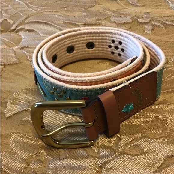 Accessories - Really cute Fossil belt
